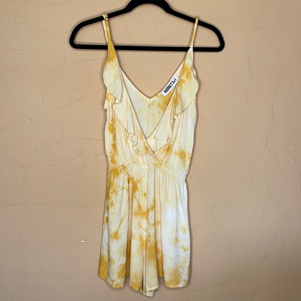 Sunny lil Romper!